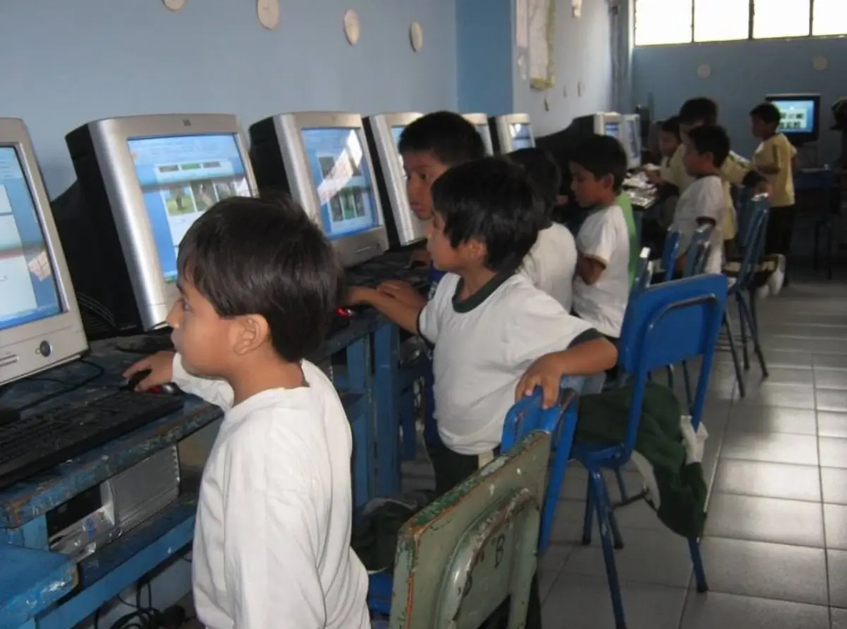 donación de tecnología a fundaciones