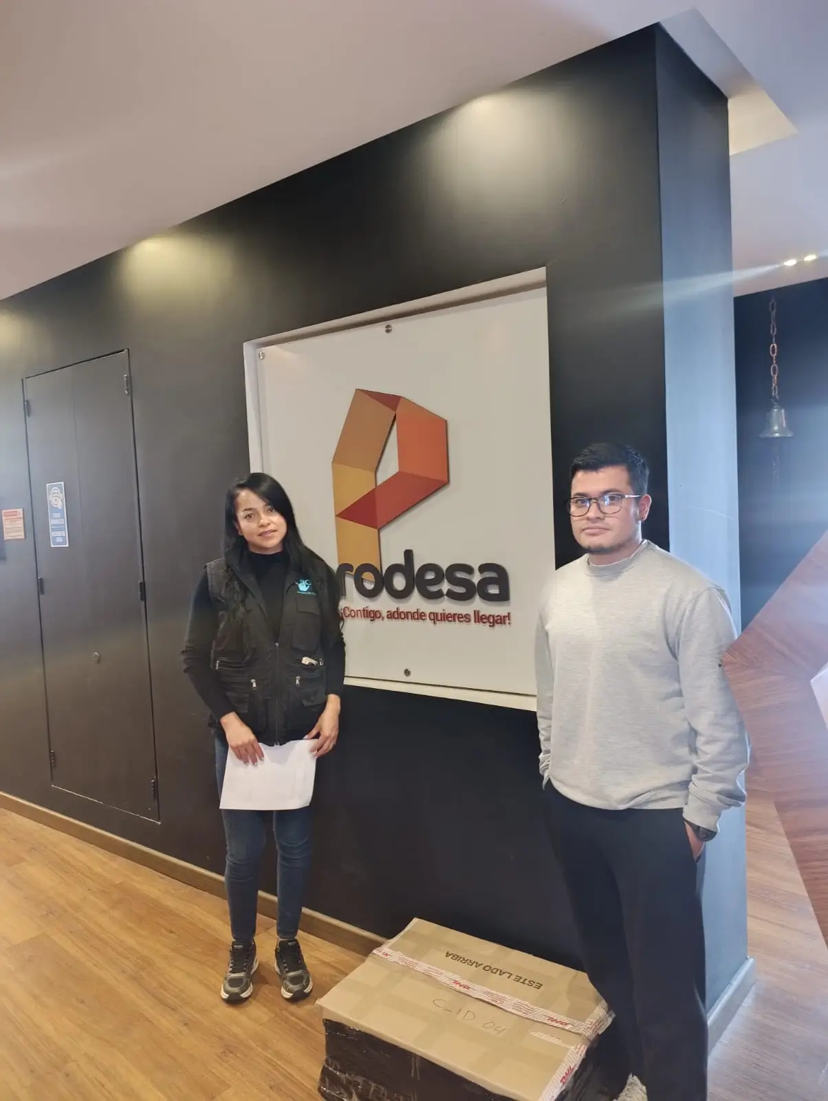 fundación click Donación de tecnologia